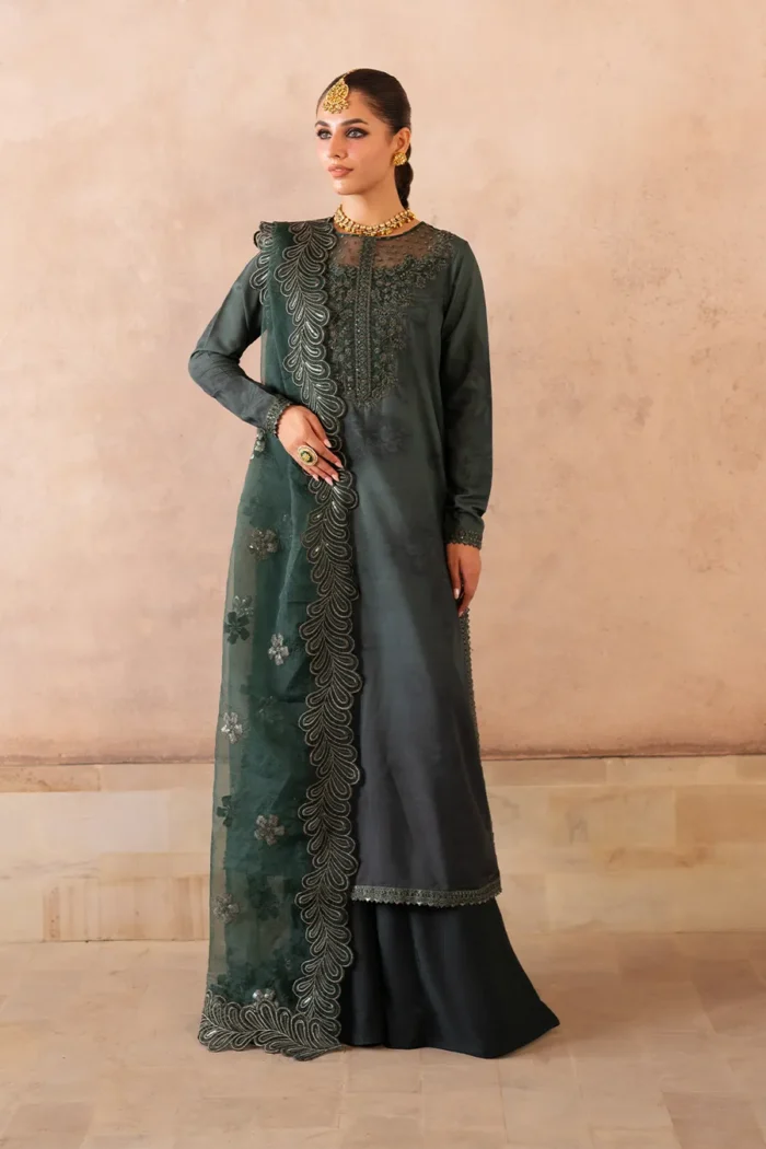 UE-324 - Iznik - Formal Wear