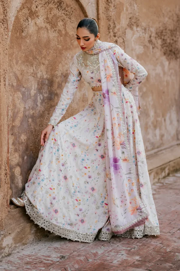 UE-316 - Iznik - Formal Wear