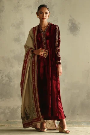 VV-35 By Rozina Munib Vistara Velvets
