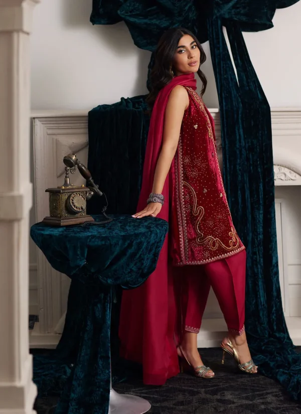 Ismaya – Farah Talib Aziz – Velvets