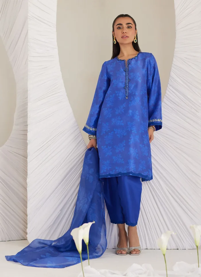 Farah Talib Aziz Lea Eid 25 Electra Cobalt