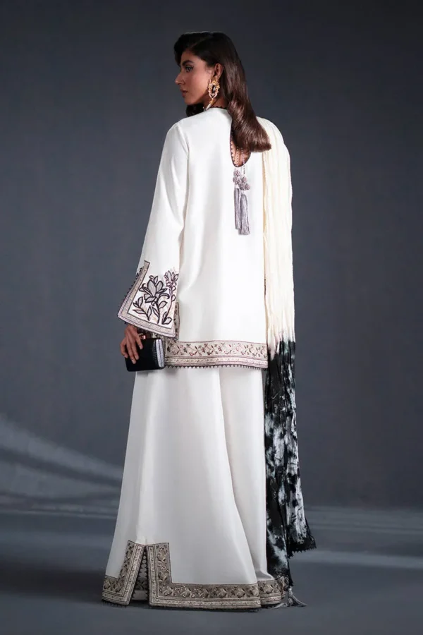 Silken Tea By Mohsin Naveed Chai Coffee A/W25