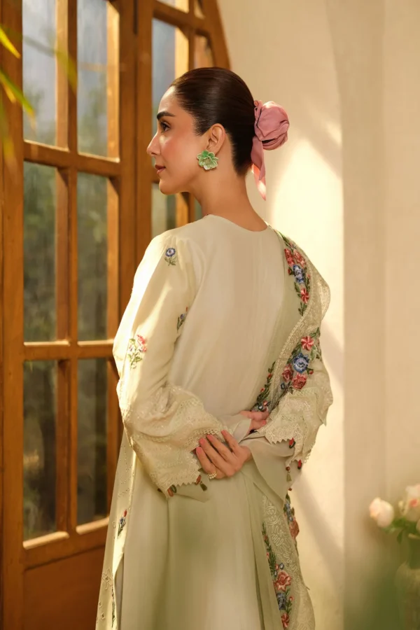 Maryam Hussain Luxury Lawn | Mint