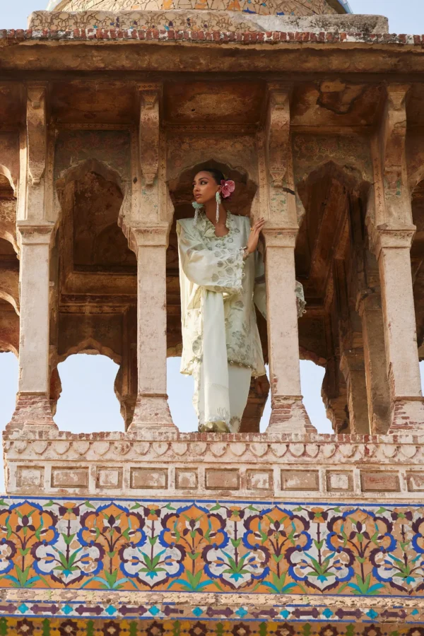 Elan Lawn 25 - Celestine (EL25-05 A)