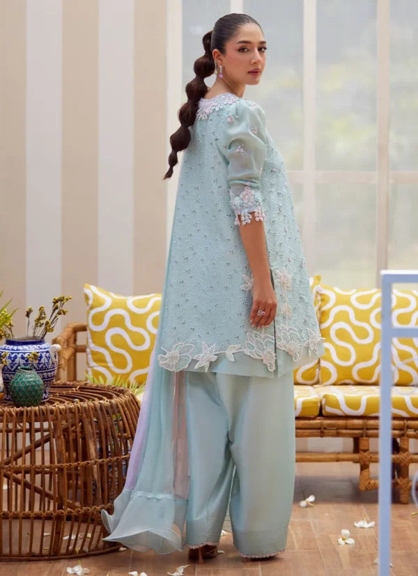 Farah Talib Aziz Tara Eid Lux - Noa