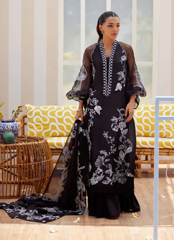 Farah Talib Aziz Tara Eid Lux - Reina