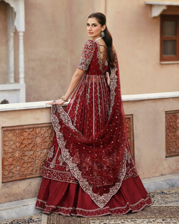 Faiza Saqlain Aveira - Zelia