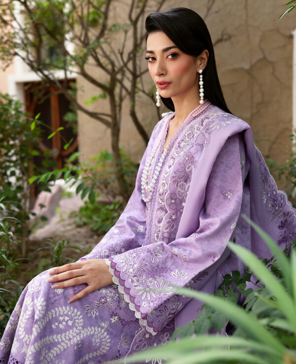 Republic Emroidered pret 25 - M-154