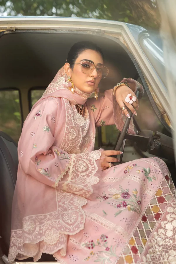Maryam Hussain Luxury Lawn | Naina