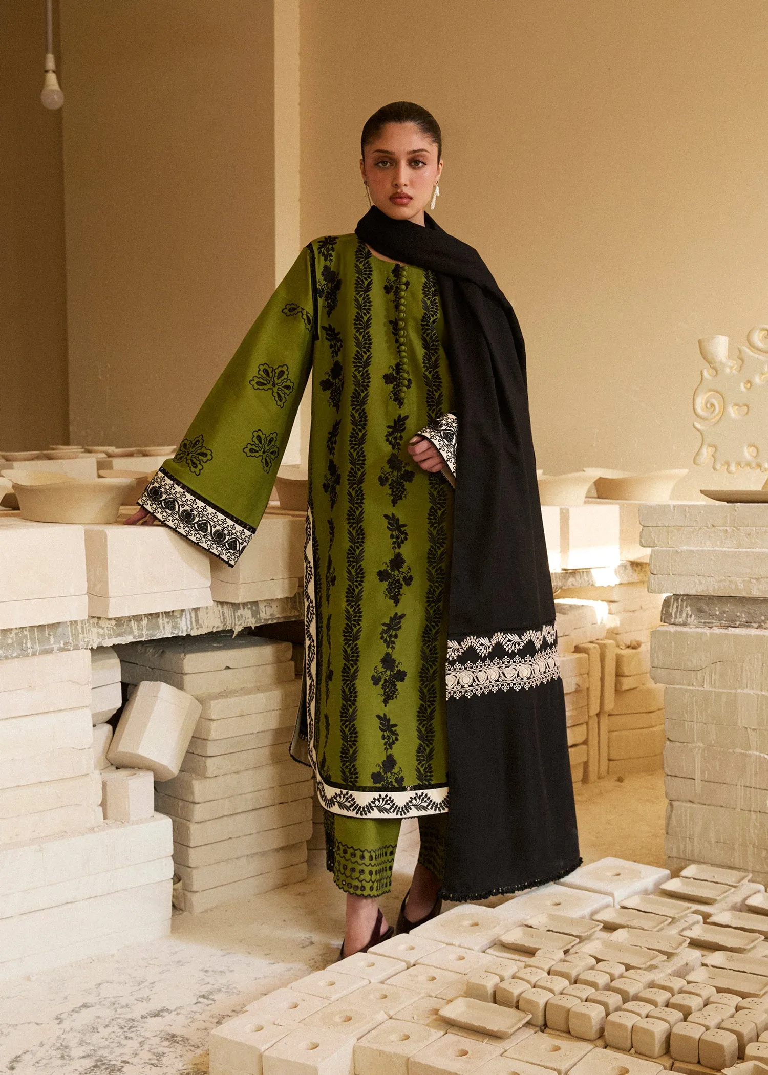 Hussain Rehar Khaddar Pret 25 - Gulmarg