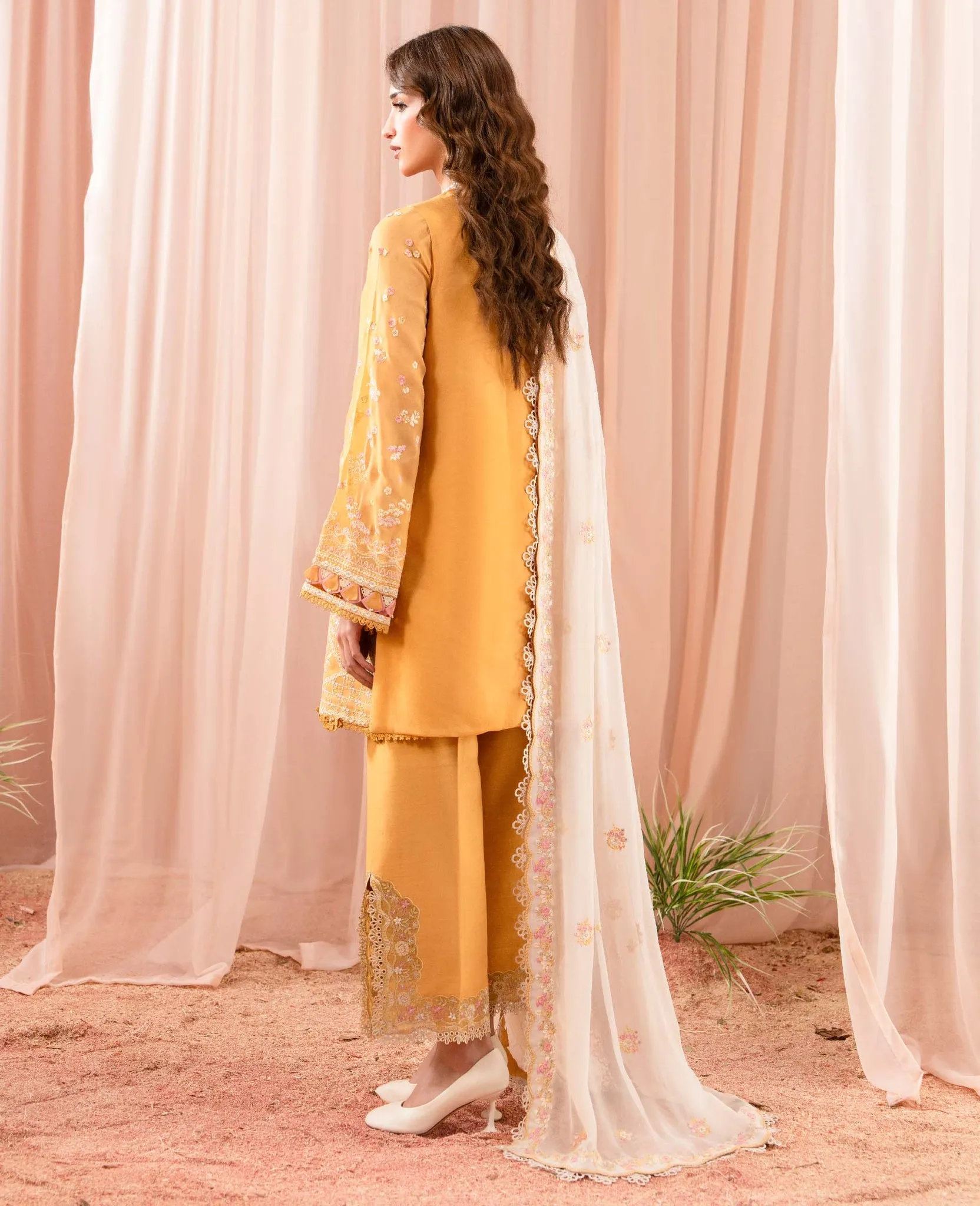 Republic premium Pret - Amber