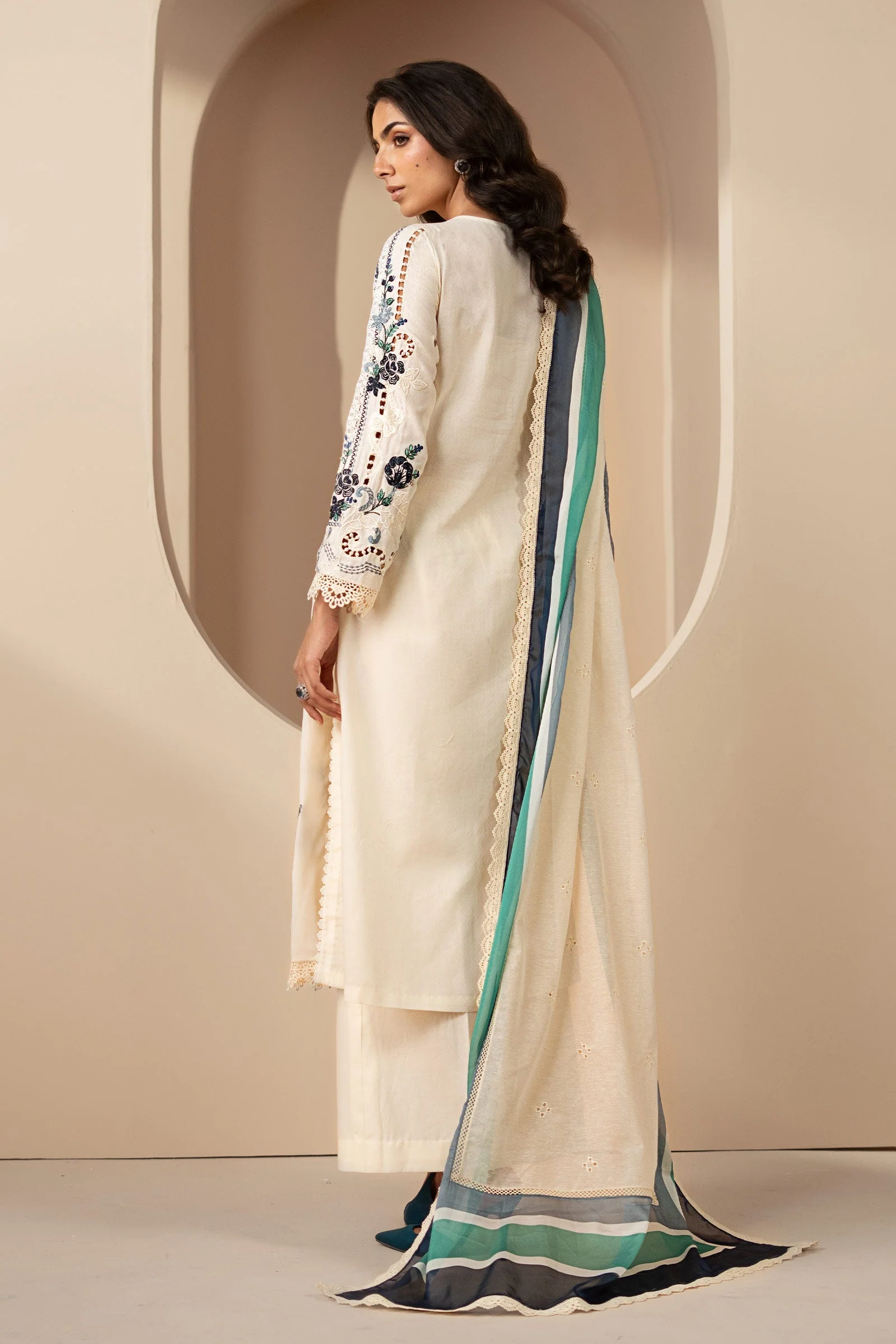 Maria B Embroidered Lawn - DS-2609-B