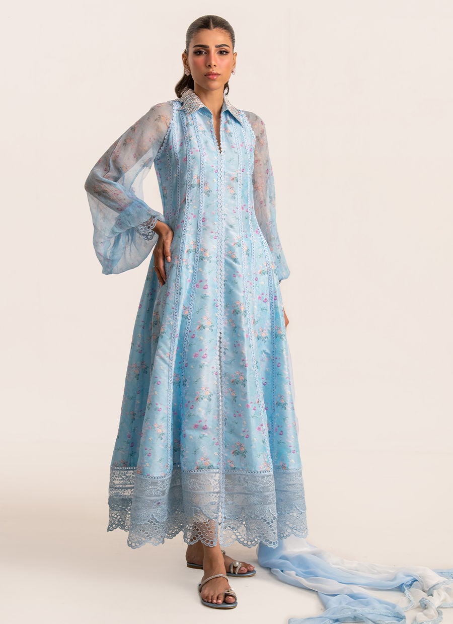 Farah Talib Aziz Lea Luxe - Sally